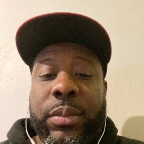 Meet your Posher, Adrian - Picture 1 of 1